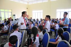 Huấn luyện phòng ngừa tai nạn, thương tích cho 350 học sinh