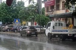 Truy bắt người đàn ông cầm súng cướp ngân hàng ở Hòa Bình