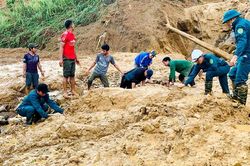 Khẩn cấp cứu nạn và khắc phục hậu quả bão, lũ