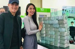 Thủy Tiên 'đếm tiền muốn gãy tay'... uy tín tăng, nguồn thu cao vọt?