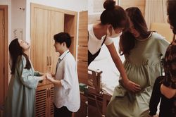 Đông Nhi chia sẻ bộ ảnh 'vượt cạn' xúc động, tiết lộ quá trình khó khăn khi sinh con gái