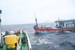 Cứu được 3/26 ngư dân vụ chìm tàu khi đang trên đường về nơi tránh trú bão số 9