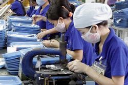 Quý III: Ngành công nghiệp chế biến, chế tạo vươn lên tích cực