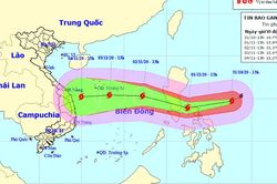 Siêu bão Goni giật trên cấp 17 gần Biển Đông