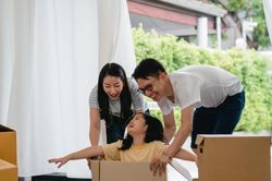Bỏ điện thoại chơi với con những trò này, trẻ sẽ thành công dân ưu tú