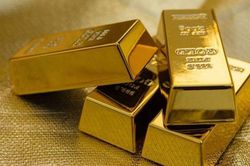 Giá vàng hôm nay 31/10: Cú xoay chiều bất ngờ của giá vàng thế giới, giới đầu tư có lý do để thận trọng