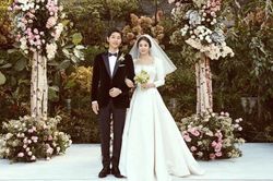 Kỷ niệm 3 năm ngày cưới: Nhìn lại 'hôn lễ thế kỷ' của Song Hye Kyo và Song Joong Ki!