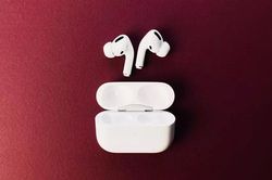 Nhiều AirPods Pro dính lỗi âm thanh, Apple hứa đổi mới miễn phí