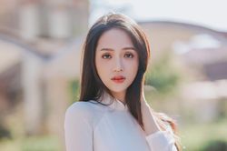 Nhìn lại thành tích học tập của Hoa hậu Hương Giang trước khi bị đả kích bởi hơn 110 nghìn anti-fan
