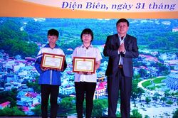 Gặp mặt, khen thưởng 6 học sinh đạt giải Cuộc thi Đại sứ văn hóa đọc toàn quốc năm 2020