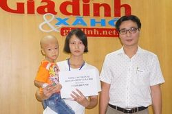 Hơn 37 triệu đồng đến với bé trai 3 tuổi bị u nguyên bào thần kinh