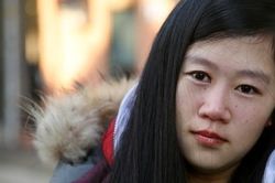 Viết đơn ly hôn xong, tôi đưa chồng đọc, không ngờ anh ký luôn mà chẳng chút do dự