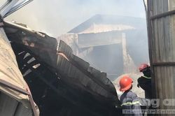 Gỗ mới nhập về xưởng đã bị bả hỏa thiêu rụi, thiệt hại hàng tỷ đồng