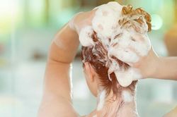 Chắc chắn ai cũng đang có 1 trong 5 thói quen tưởng lợi mà hại khôn lường sau đây!