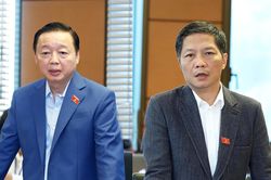 Hai bộ trưởng nói về nguyên nhân sạt lở nghiêm trọng ở miền Trung