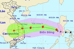 Bão số 10 ít có khả năng tan trên biển, sẽ gây mưa tại tâm lũ miền Trung