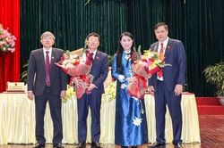 Bầu bổ sung tân Chủ tịch HĐND, UBND tỉnh