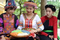 Tuyên Quang: Mang văn hóa vùng cao đến với học sinh thành phố