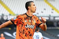 Tỏa sáng rực rỡ ngày tái xuất, Ronaldo nói gì?