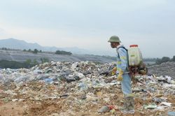 Hà Nội khắc phục mùi ô nhiễm tại bãi rác Nam Sơn