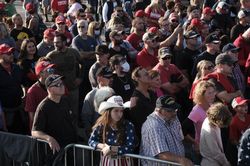 Nhóm cử tri nòng cốt của ông Trump có gây biến động bầu cử Mỹ?