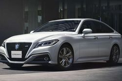 Toyota Crown 2021 có màn hình cảm ứng cỡ lớn, giá từ 47.000 USD