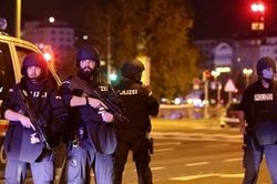 Xả súng khủng bố tại Vienna, 2 người thiệt mạng