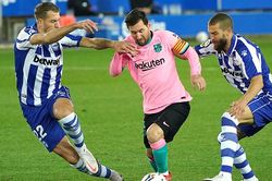 Trực tiếp Barcelona vs Dynamo Kiev: Rũ bỏ áp lực