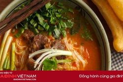Phở bò sốt vang ngon đậm đà, hương vị khó quên ngày se lạnh