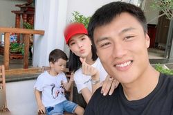 Mạc Hồng Quân về Séc, bên bà xã Kỳ Hân lúc lâm bồn