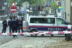 Áo bắt giữ 14 người sau vụ xả súng kinh hoàng ở Vienna