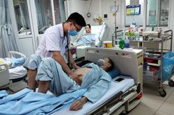 Uống thuốc nam trị tiểu đường, người đàn ông suýt chết