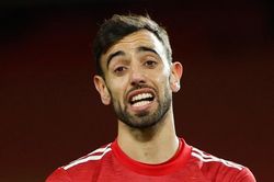 Niềm tin vào Bruno Fernandes làm hại Man United