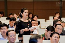 Pin năng lượng mặt trời hết hạn thì đưa lên mặt trăng hay để nướng bò một nắng?