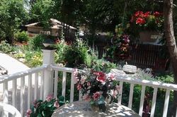 Cú 'lật mặt' của chồng sắp cưới khiến cô dâu sững sờ