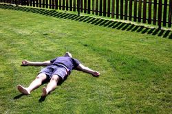 Điều gì sẽ xảy ra nếu bạn nằm ì trên giường nguyên một tuần?