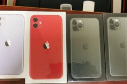 TPHCM: Thu giữ hàng chục iPhone, iPad trong chiến dịch truy quét điện thoại 'lậu'