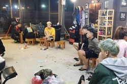 Tụ tập sử dụng ma túy tại tiệm cắt tóc