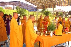 Khánh Hòa : Chùa Kỳ Viên Khánh Phú rót đồng đúc đại hồng chung