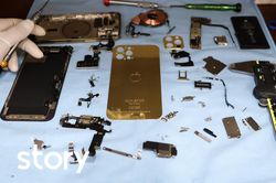 Quá trình mạ vàng iPhone 12 Pro đầu tiên tại Việt Nam
