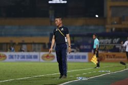 HLV Chu Đình Nghiêm bị cấm chỉ đạo trận Hà Nội gặp Quảng Ninh