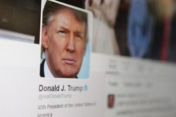 Ông Trump sẽ bị Twitter tước 'đặc quyền' nếu thất cử?
