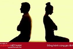 Vợ chồng ly hôn chỉ vì... đôi tất bẩn