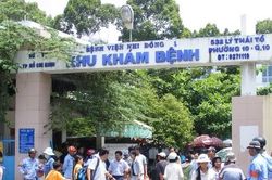 Bé 6 tháng tuổi tử vong thương tâm do kẹt khe giường