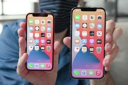 Tóm lại là iPhone 12 mini nhỏ ra sao còn iPhone 12 Pro Max lớn cỡ nào?