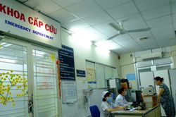 Bé 6 tháng tuổi ở TP.HCM tử vong thương tâm do kẹt giữa khe nệm và tường