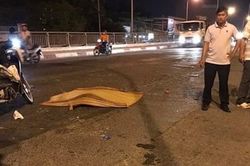 Hai người bị xe đầu kéo tông chết trên cầu Hưng Lợi