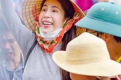 Sau Hương Giang đến lượt Thủy Tiên viết tâm thư gửi antifan