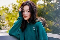 Con gái Vương Phi xóa sạch trang cá nhân