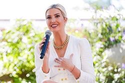 7 trang phục tinh tế của Ivanka Trump dịp bầu cử Mỹ